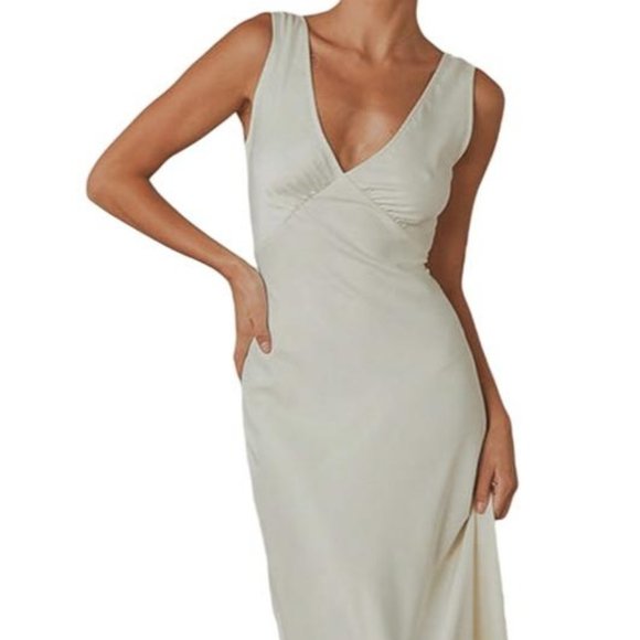 Dresses & Skirts - Sleeveless V-Neck Maxi Dress in Ivory